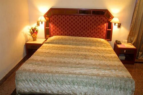 Hotel Maurya International Chennai Ngoại thất bức ảnh